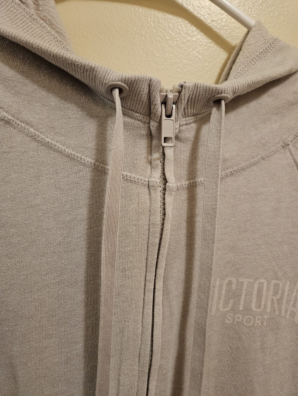 Victoria Sport/Victoria Secret; full-zip hoodie; light Taupe/Gray color; large - Picture 4 of 13